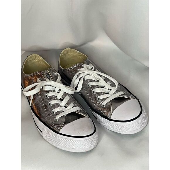 Converse Chuck Taylor All Star Women's Silver Low Top Sneakers Size 7.5 - Picture 2 of 14